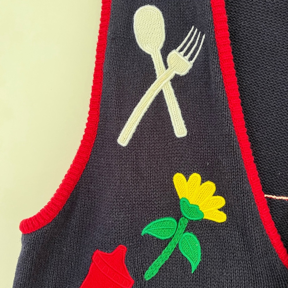 Vintage Mandal Bay 1980’s Sweater Vest Summer Cook Out Grilling Bbq Picnic Sz XL - Picture 4 of 13